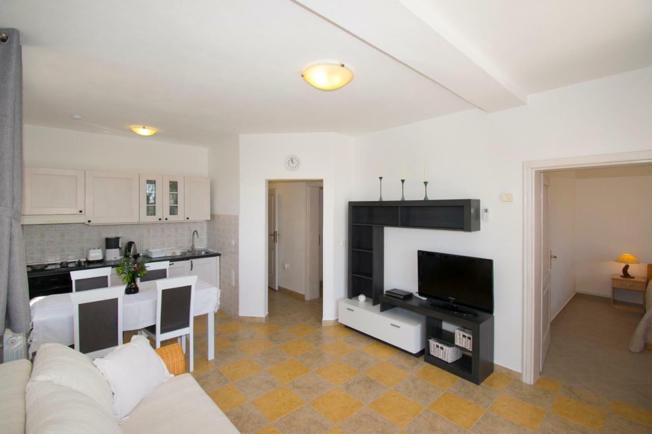 Apartman Mendula Premantura Exterior foto